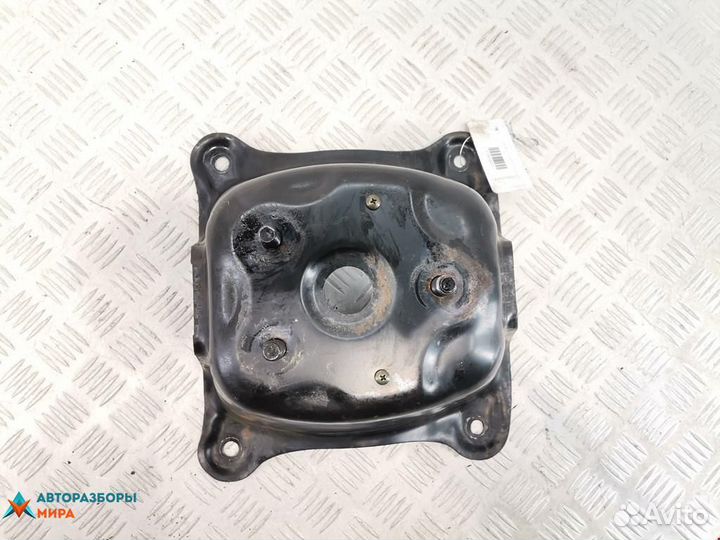 Кронштейн (крепление) Suzuki Grand Vitara рест
