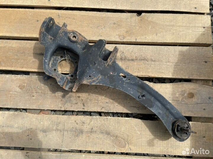 Рычаг задний правый Ford Focus 2 седан hwda 2007