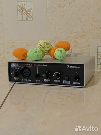 USB звуковая карта Steinberg UR12 внешняя