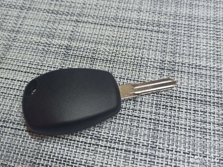 Ключ LADA Largus с чипом без кнопок