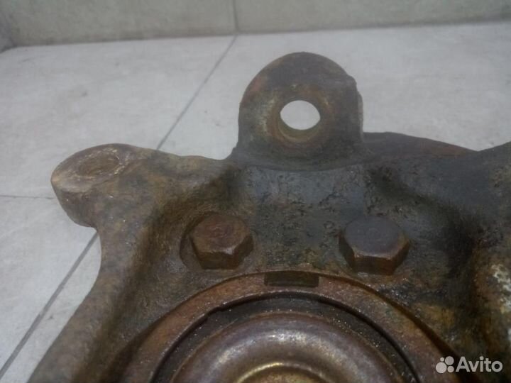 Кулак поворотный передний левый Infiniti FX S50 FX