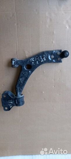 Рычаг подвески нижний передний правый Ford Focus 3