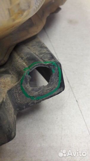 Фара левая Toyota Hilux