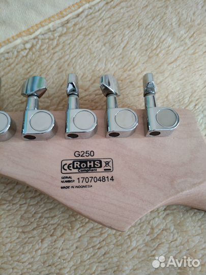 Электрогитара