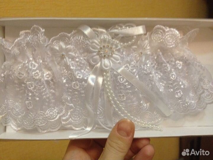 Свадебная подвязка на ножку