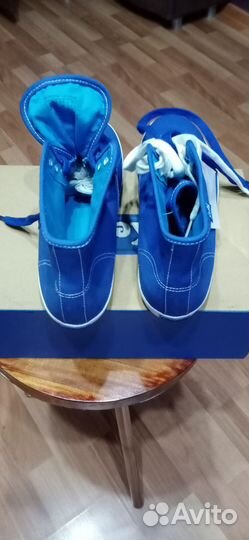 Детские кеды. Новые