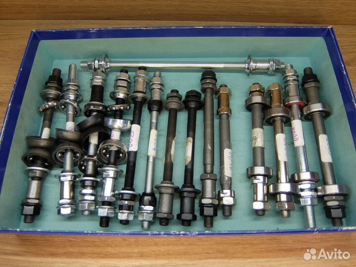 Оси на заднее колесо. Насыпные и промышленные подш