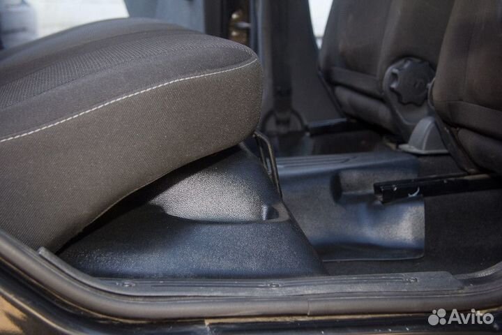 Накладки заднего ряда для Гранта комплект 4 штуки