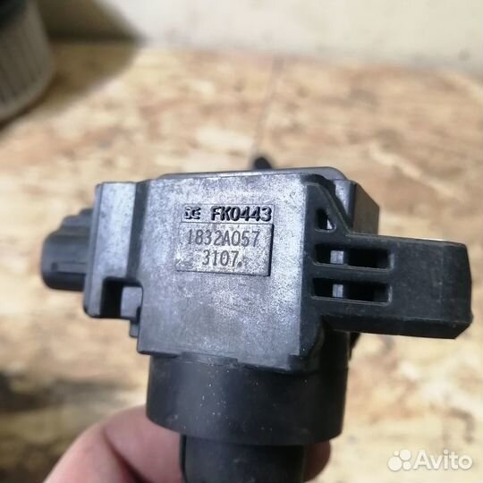 Катушка зажигания Mitsubishi Mirage A05A 3A90