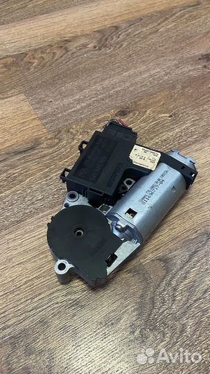 Моторчик люка BMW X5 E53