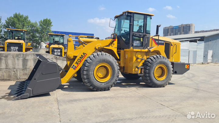 Машинист фронтального погрузчика