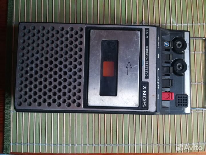 Портативный пишущий магнитофон Sony
