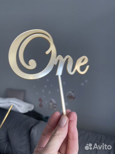 Топпер в торт ONE