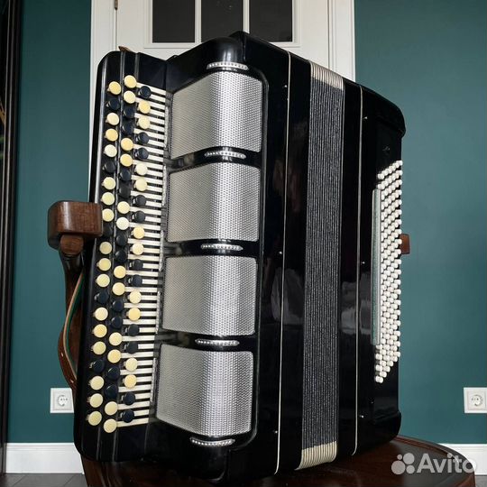 Редкий баян с историей