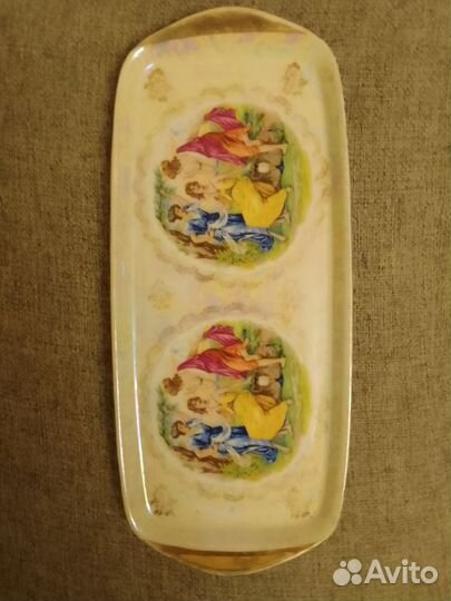 Поднос прямоугольный Мадонна перламутр Чехия