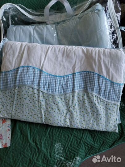 Бортики в кроватку