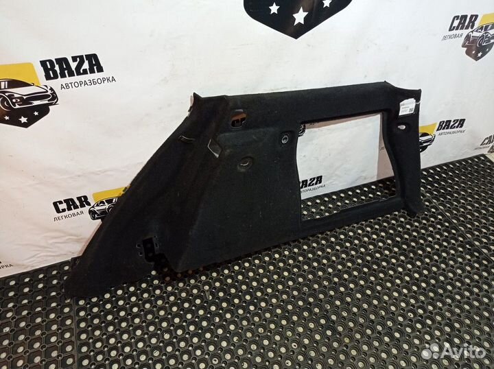 Обшивка багажника правая R Mercedes-Benz M-class