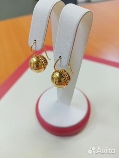 Золотые серьги