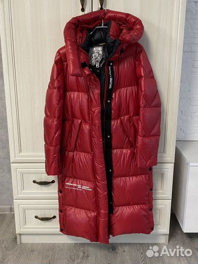 Пуховик женский длинный с капюшоном