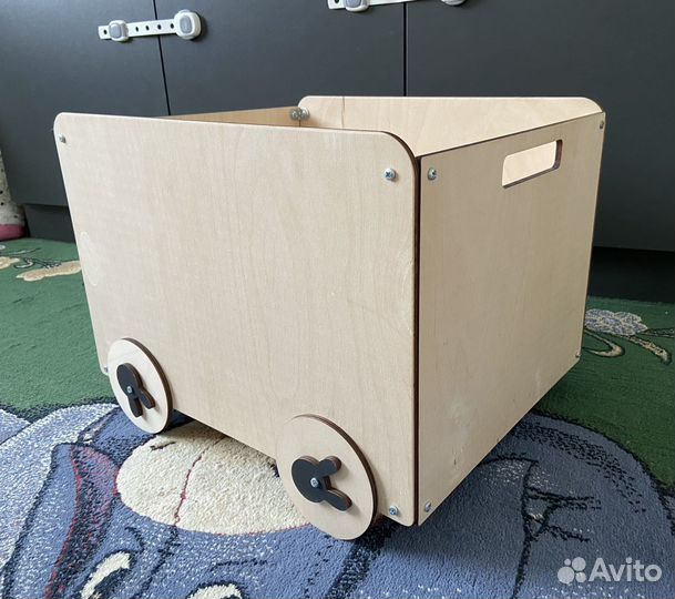 Деревянный ящик для игрушек