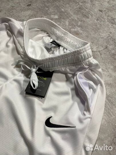 Шорты Nike черные/белые (Арт.35408)