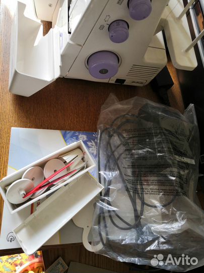 Оверлок family ML 645D