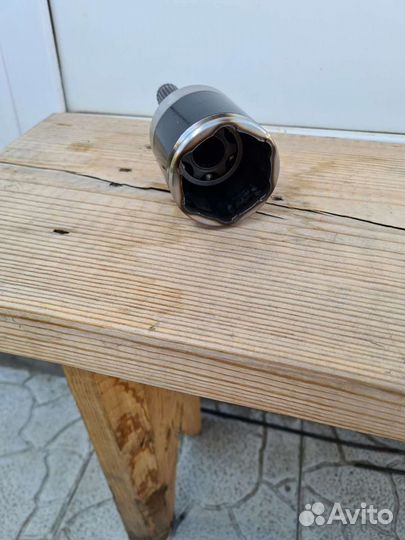 Продается перед. правый внутр.шрус brp 705401357