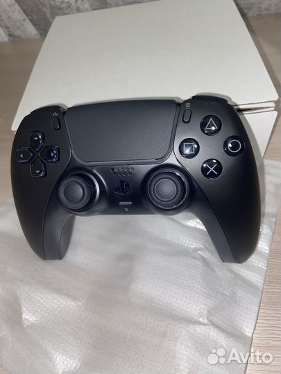 Джостик на ps5 новый