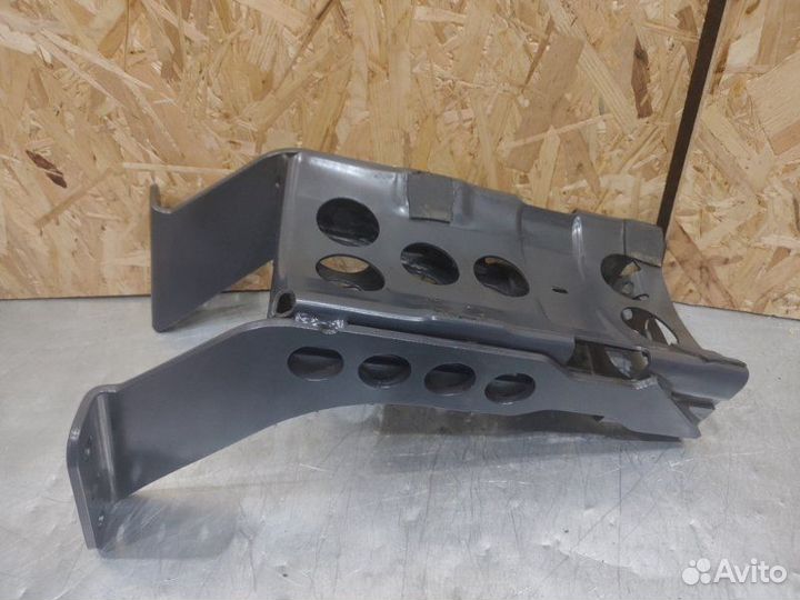 Кронштейн ресивера Scania P8X400 самосвал DC13 153