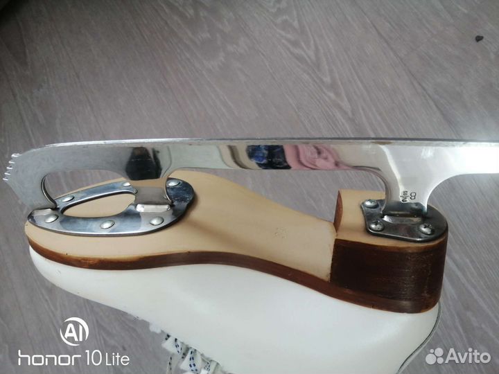 Коньки фигурные Royal Skate