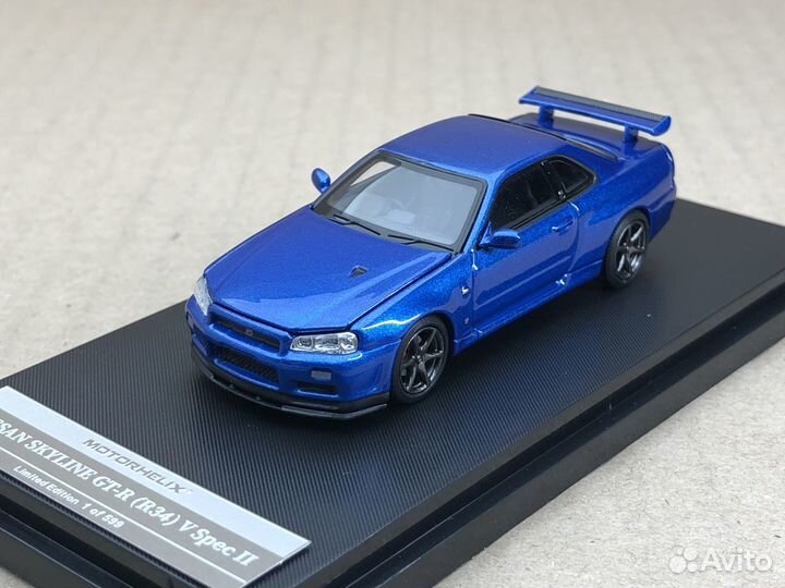 Nissan Skyline Gt-R R34 Motorhelix 1:64