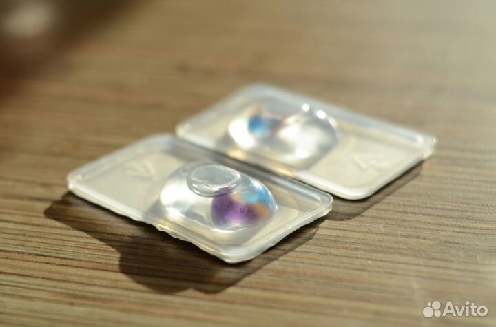 Контактные линзы (фиолетовый, желтый, голубой)