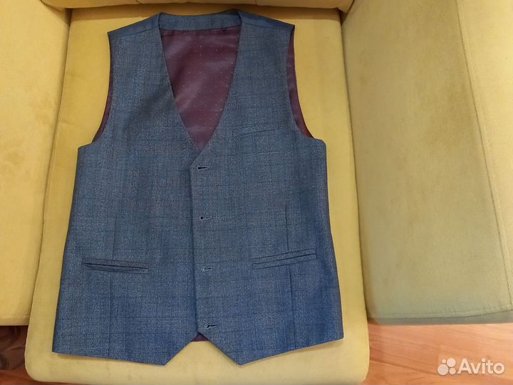 Школьный жилет+рубашка