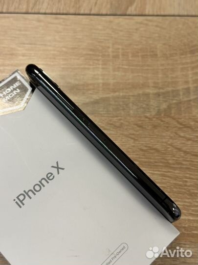 iPhone X, 64 ГБ