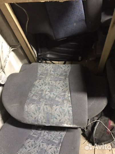 Нива Шевроле сиденья задние серые