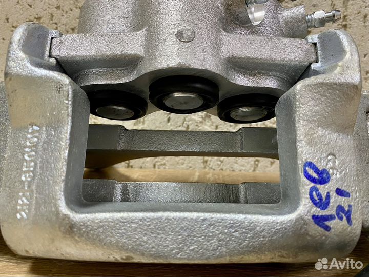 Суппорт Левый на ваз 2121 Нива