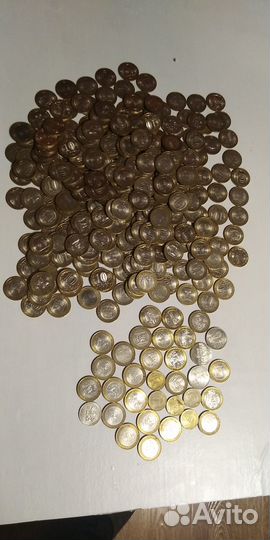 10-ти рублёвые и другие монеты, всего 330шт