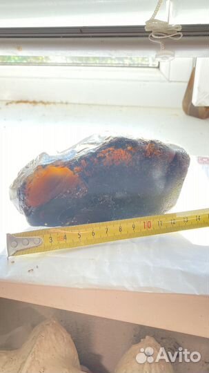 Огромный драгоценный камень