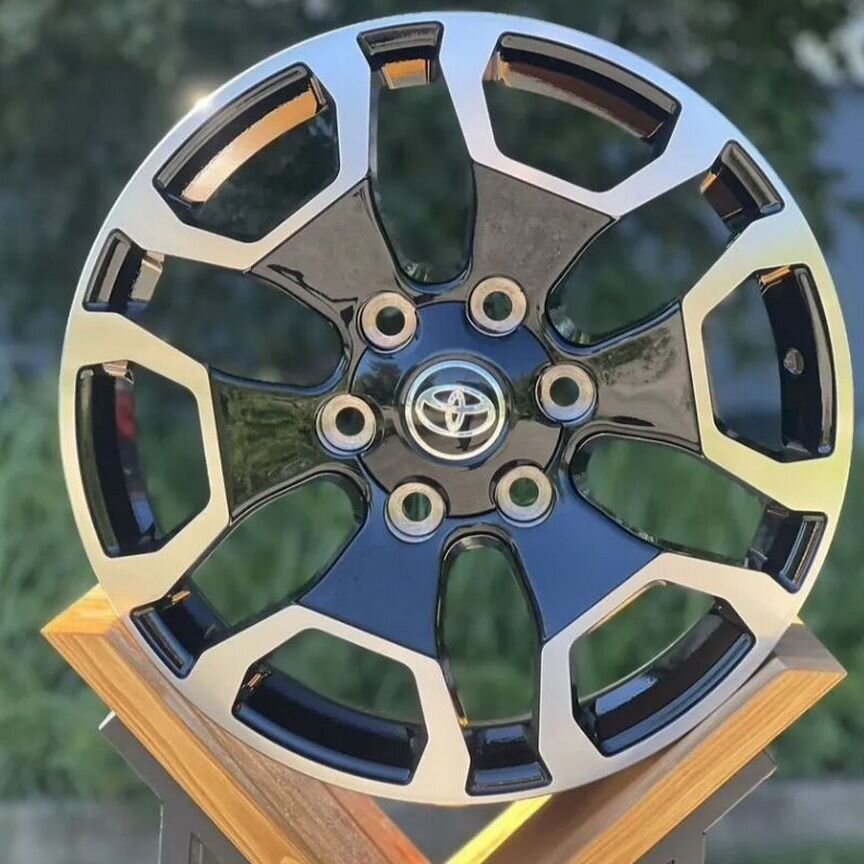 Литые диски Toyota 7.5×R18 6×139.7