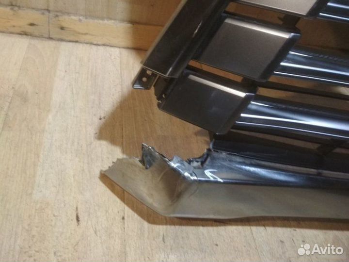 Решетка радиатора lexus lx570