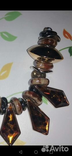 Подвеска к шарфу на карабинах