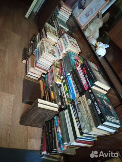 Книги детективы и приключения