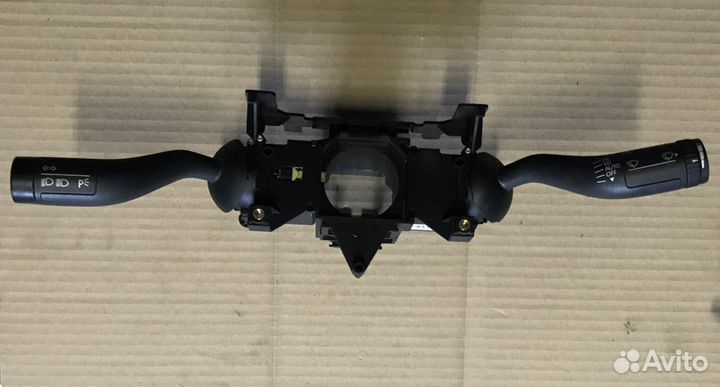 Переключатель подрулевой в сборе VW Touareg