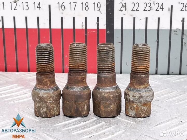 Болт колесный Peugeot 207 рест. 2012 701601139B