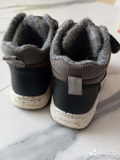Ботинки демисезонные для мальчика 22