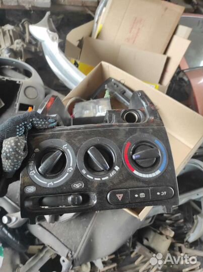 Блок управления отопителем Geely MK / MK Cross