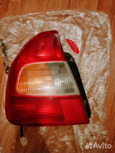 Левая задняя фара hyundai accent