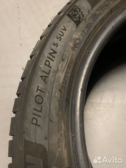 Michelin Alpin 5 275/45 R20 и 305/40 R20 110V