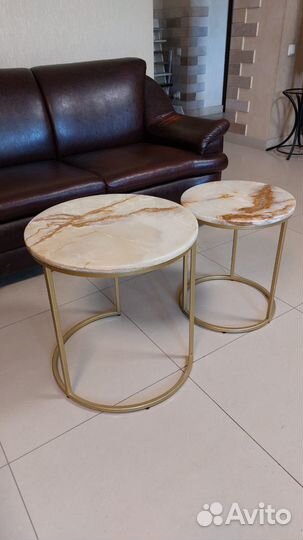 Стол. Столешница из оникса. Декор на стену. Панно