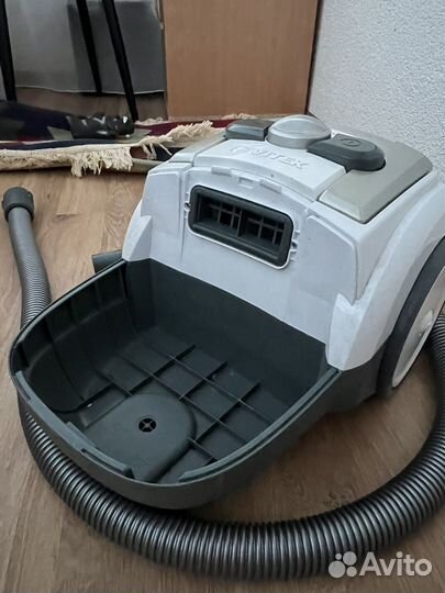 Пылесос Vitek